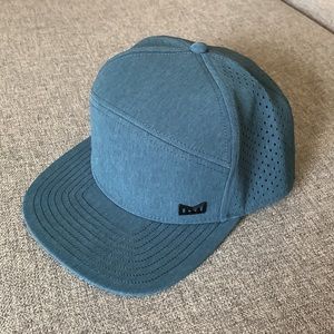 Melin Trenches Icon HYDRO Hat : color is Heather Ocean, size “classic”. NWOT